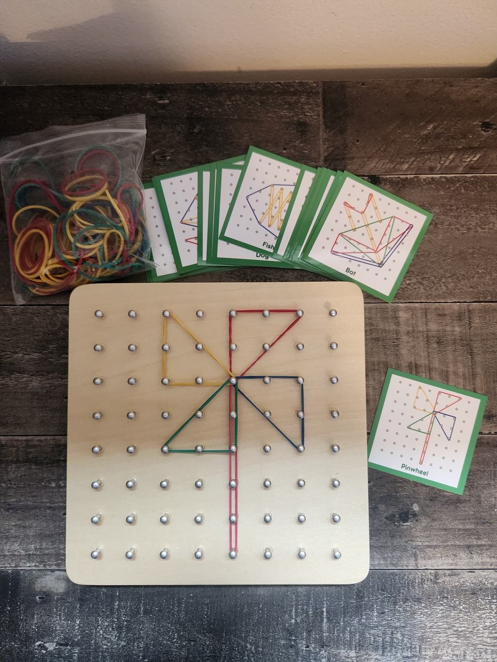Wooden Geoboard with Colorful Rubber Bands And Design Cards